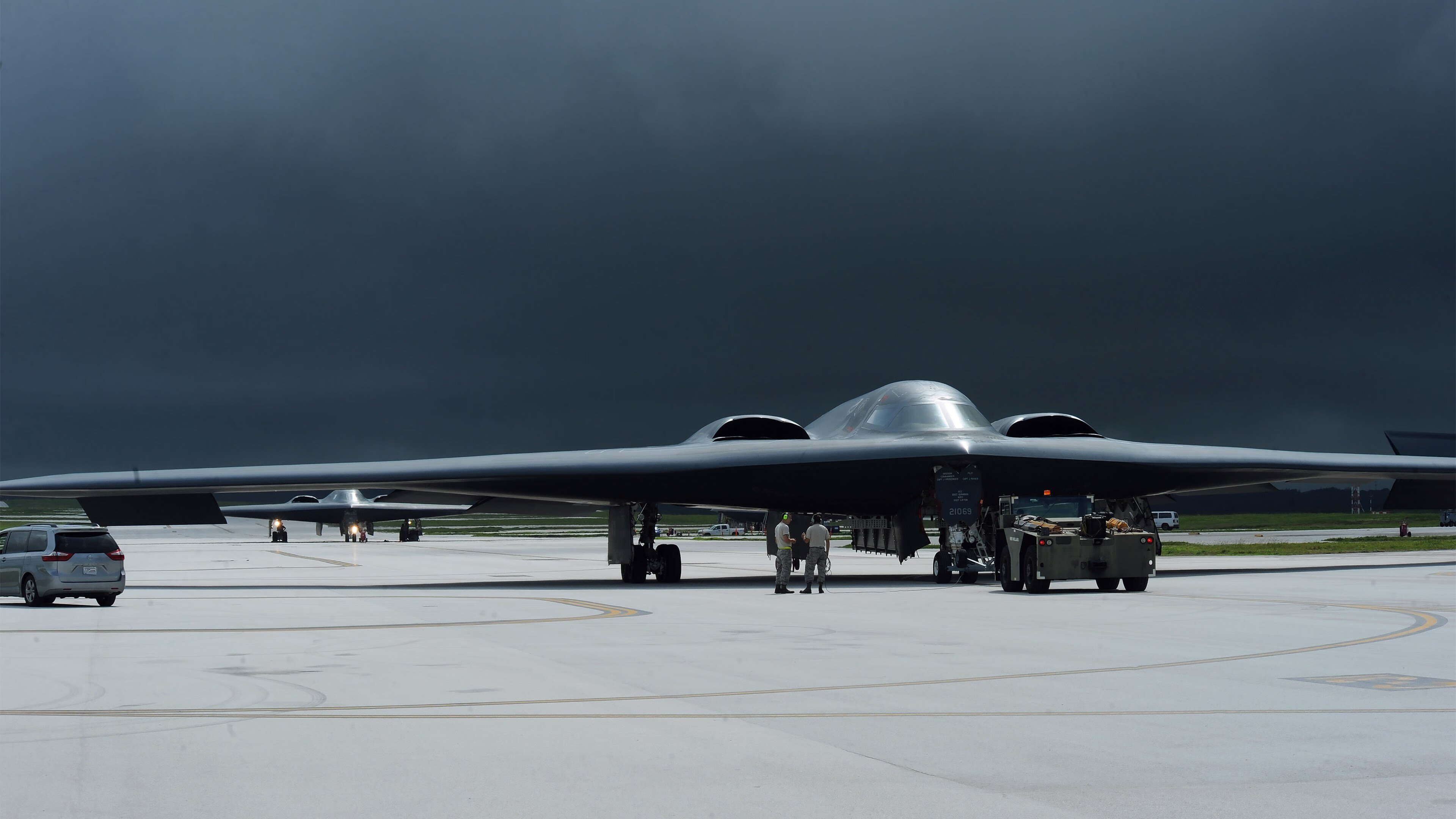 爱游戏体育app-绿色赛场：F1最新碳中和行动，碳中和 net zero