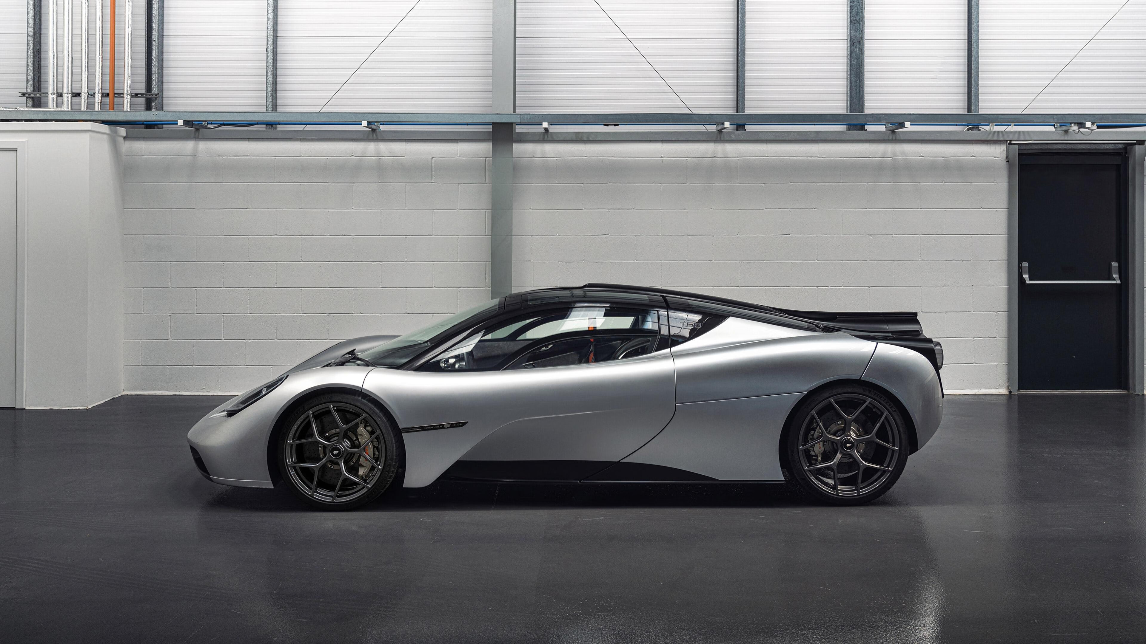 爱游戏官方网站-NBA球队青训教练员专业能力提升路径，nba教练员训练指南_技术、战术和教学要点