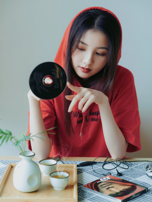 AYX体育-意甲攻防高潮：速度与策略的激烈碰撞！，意甲战术强在哪里