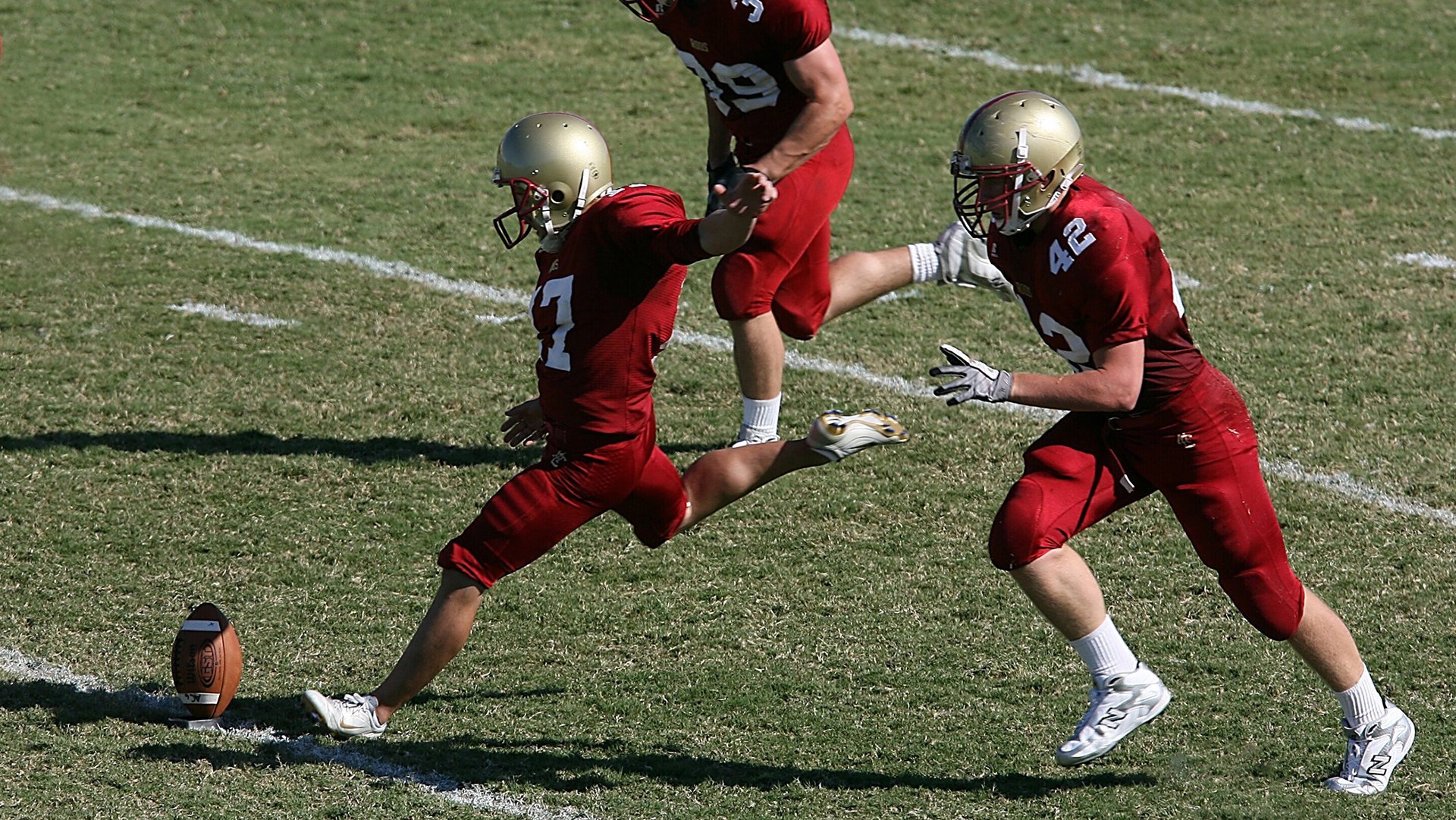 “本土教练员培训全面推进,提升执裁水平”,教练员执教